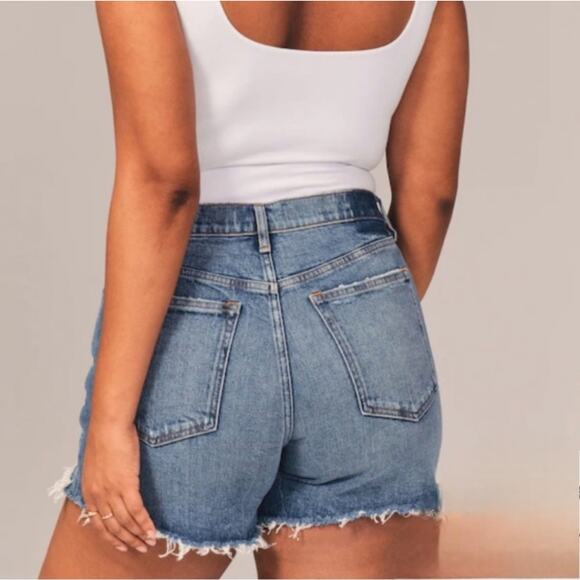 ABERCROMBIE & FITCH The Mom Short High Rise Distressed Festival Plus Size 36/22 - Picture 6 of 10